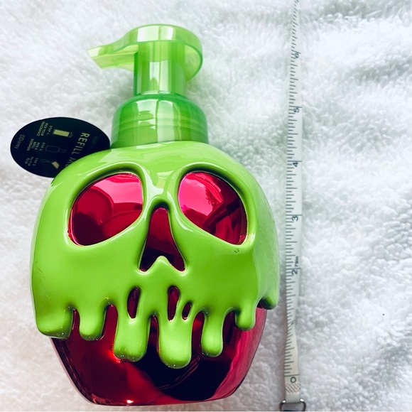 🍎✨ NWT Bath & Body Works – Evil Queen Poison Apple Foaming Soap Dispenser 🖤 - Picture 12 of 12